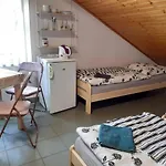 Penzion Cerhenice Guest house *