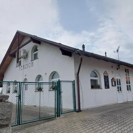 Guest house Penzion Cerhenice