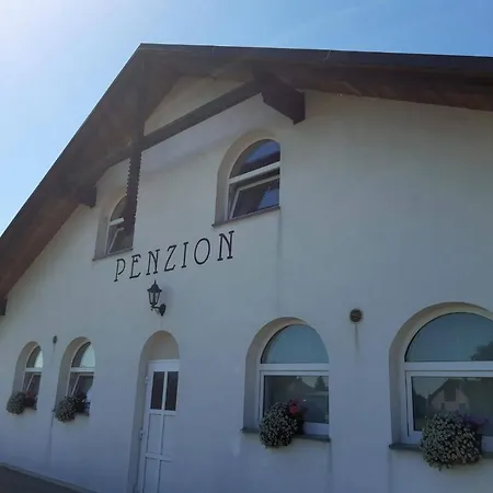 Penzion Cerhenice Guest house