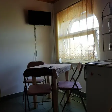 Penzion Cerhenice Guest house *