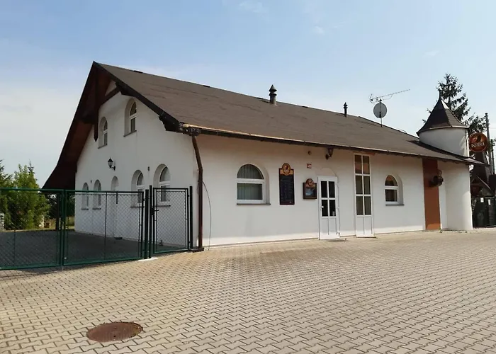 Guest house Penzion Cerhenice *