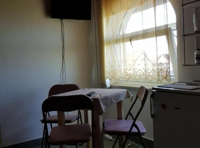 Penzion Cerhenice Guest house *